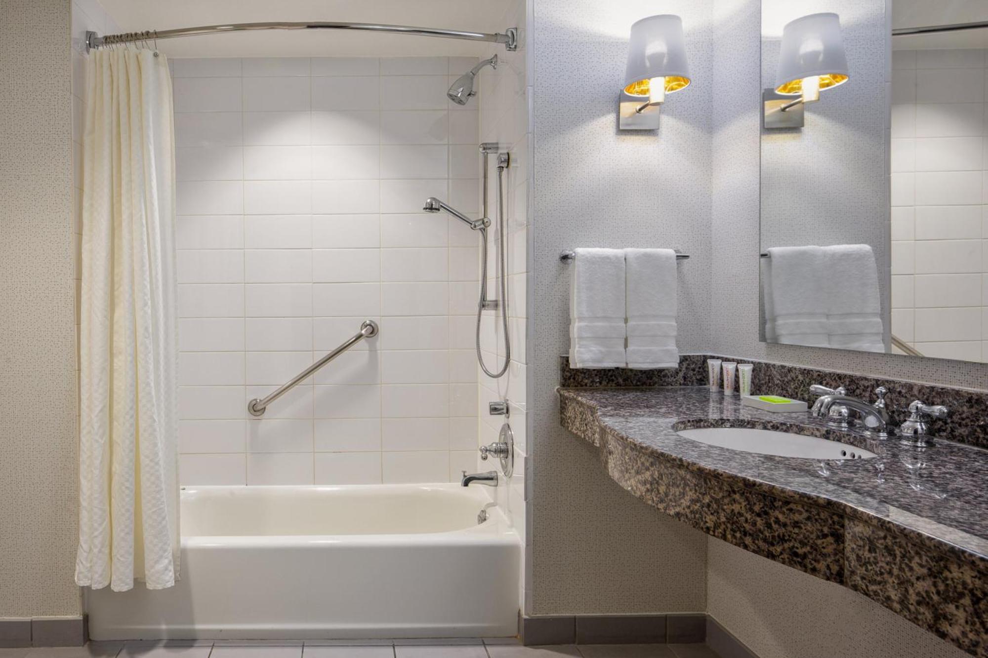 Le Meridien Dallas By The Galleria Екстериор снимка