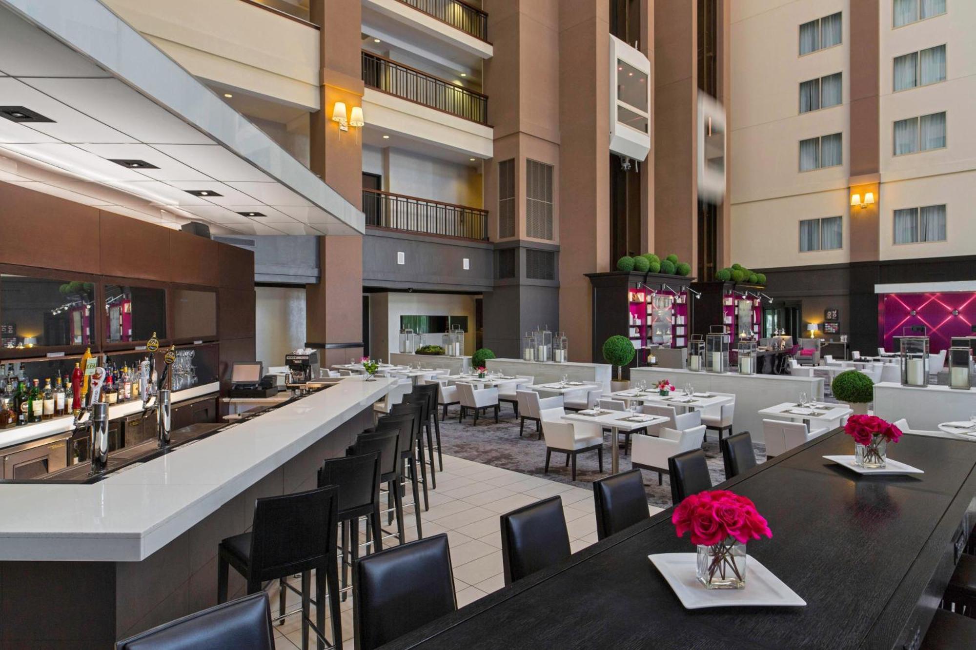 Le Meridien Dallas By The Galleria Екстериор снимка